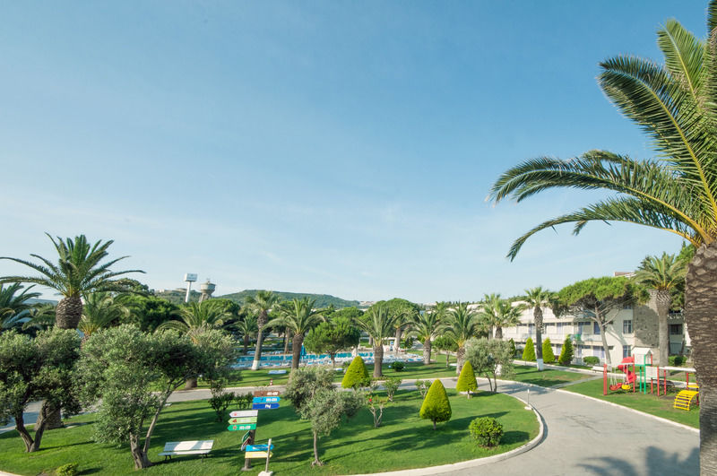 A 11 Hotel Çeşme Buitenkant foto