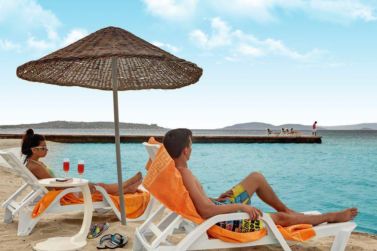 A 11 Hotel Çeşme Buitenkant foto