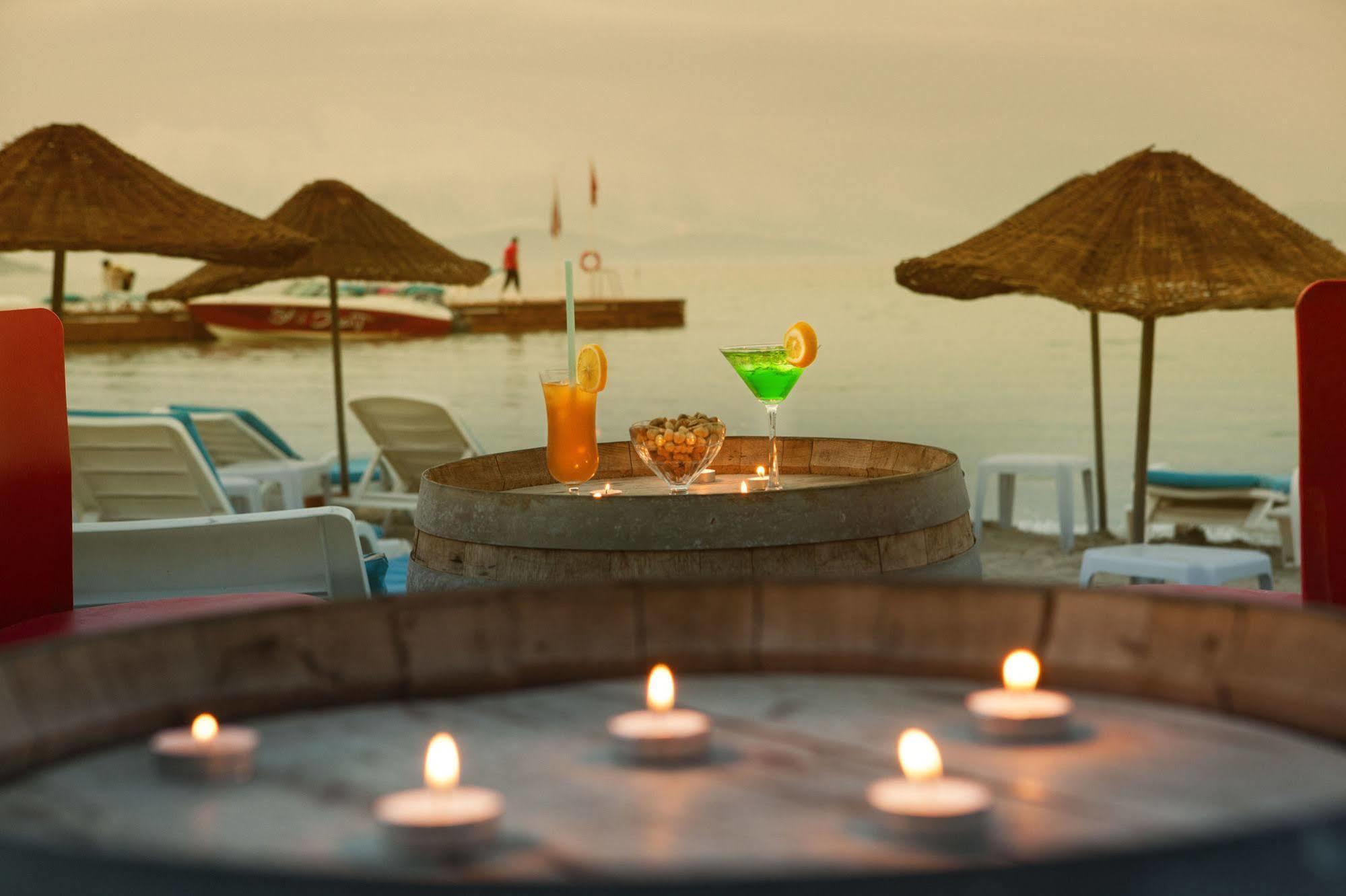 A 11 Hotel Çeşme Buitenkant foto