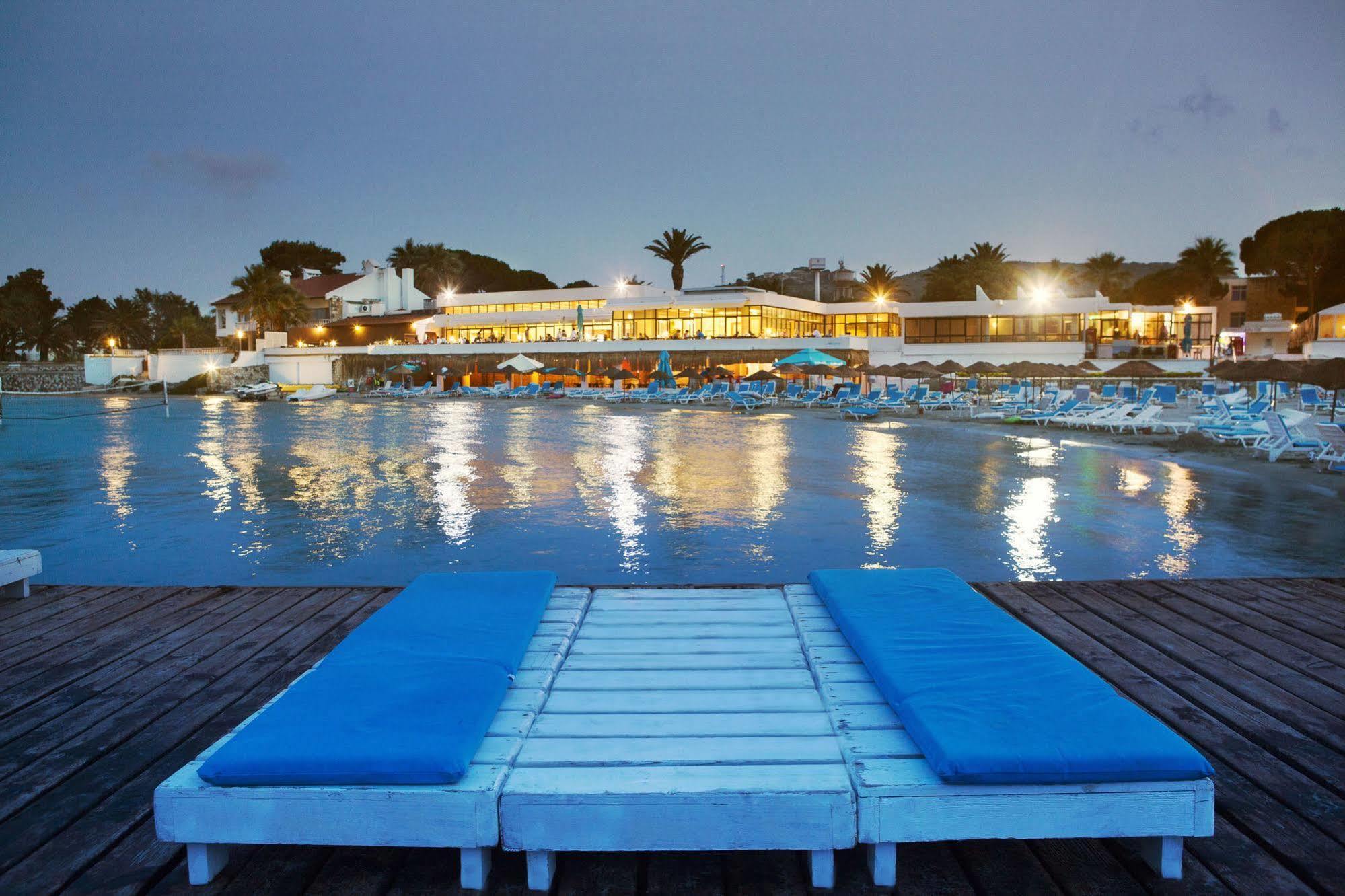A 11 Hotel Çeşme Buitenkant foto