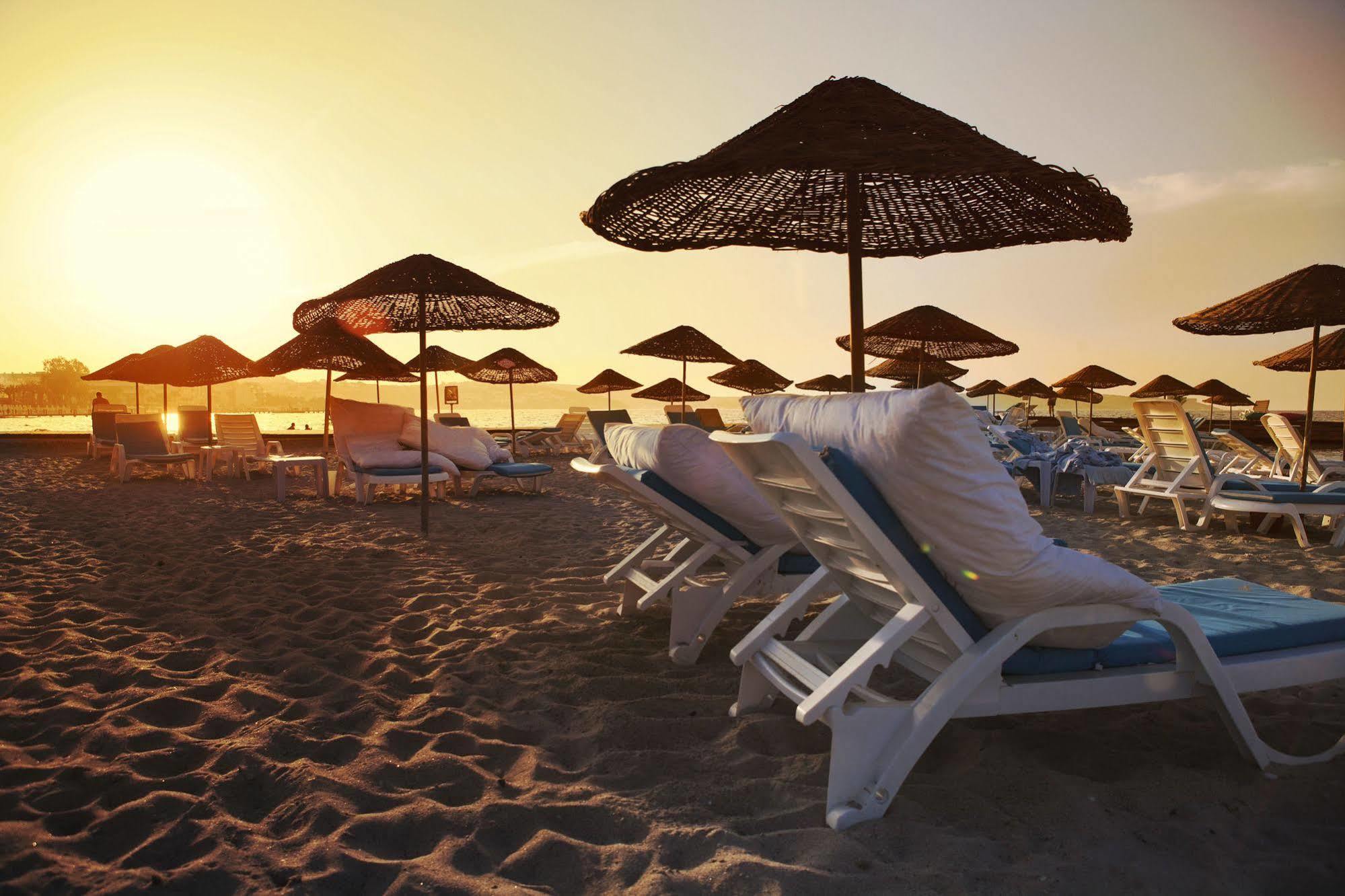 A 11 Hotel Çeşme Buitenkant foto