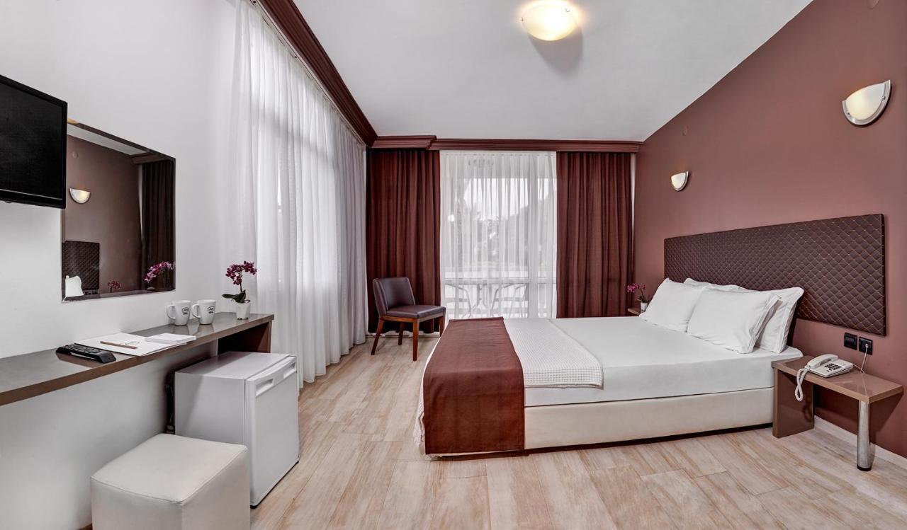 A 11 Hotel Çeşme Buitenkant foto
