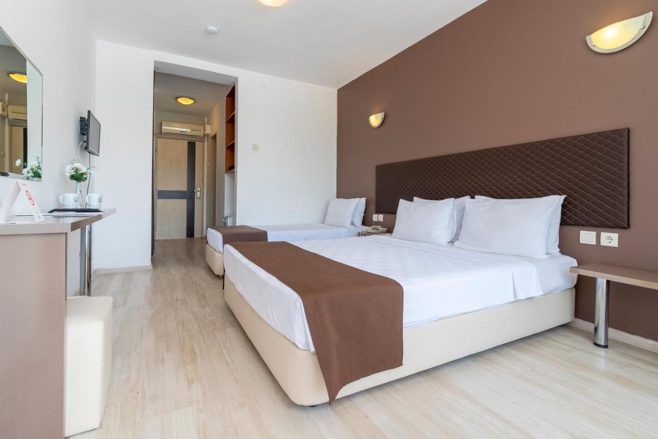 A 11 Hotel Çeşme Buitenkant foto
